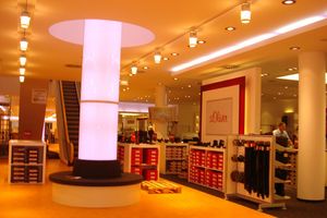 [Translate to English:] Geschäftshaus Reno