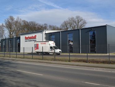 [Translate to English:] Haustüren-Manufaktur